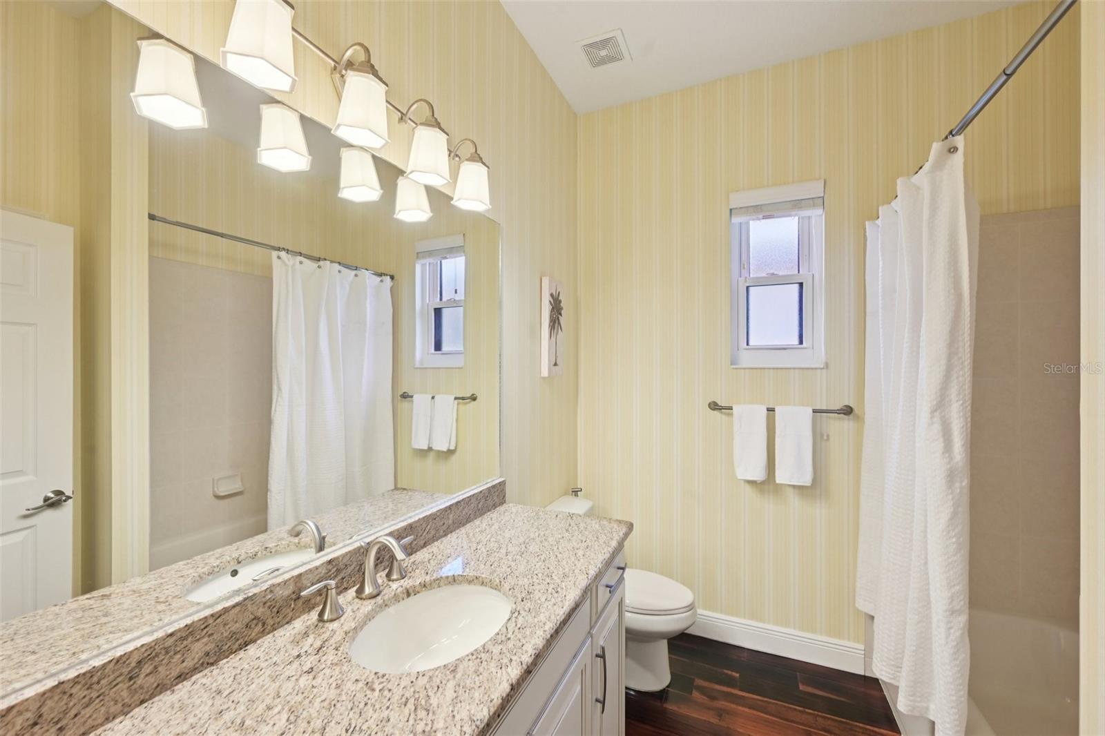 RIVA TRACE - Residential