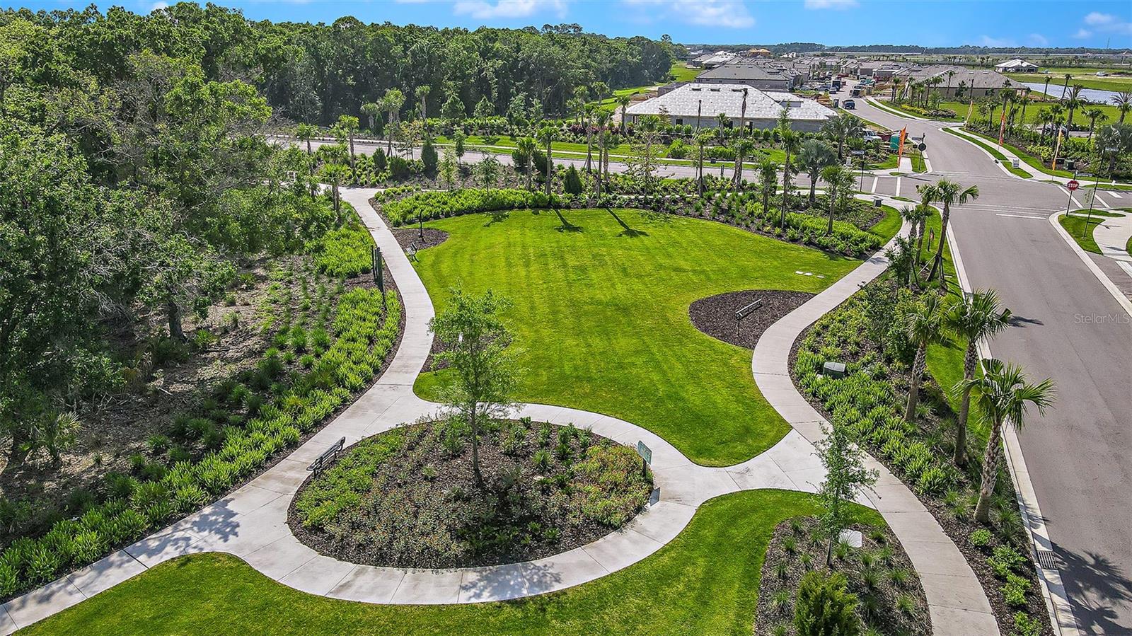 AZARIO ESPLANADE - Residential