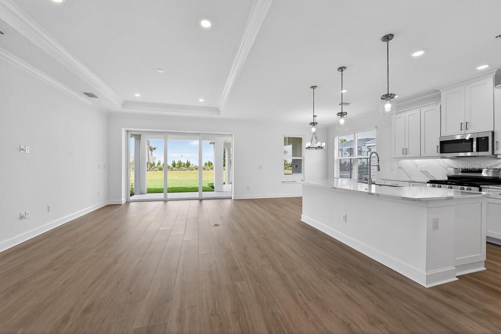 AZARIO ESPLANADE - Residential
