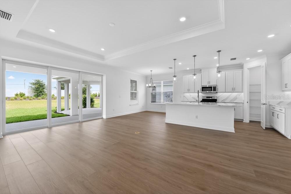 AZARIO ESPLANADE - Residential