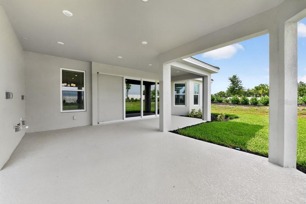 AZARIO ESPLANADE - Residential