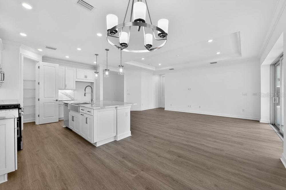 AZARIO ESPLANADE - Residential