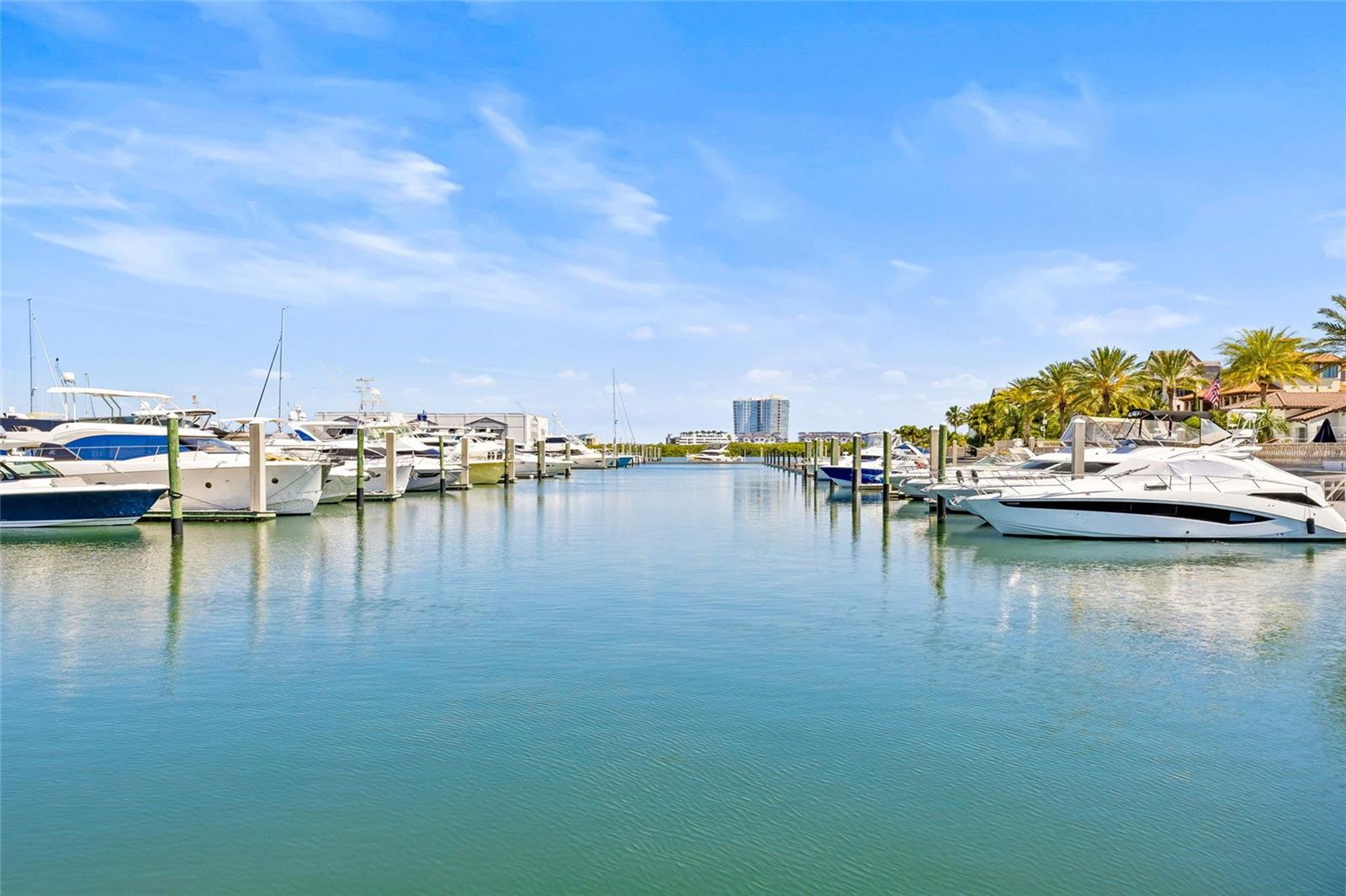 WESTSHORE YACHT CLUB TWNHMS - Residential