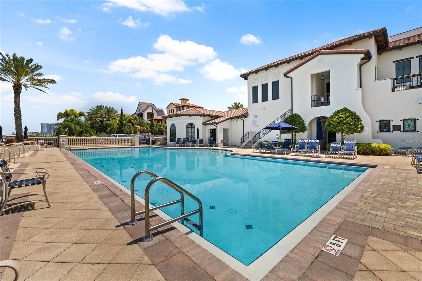 WESTSHORE YACHT CLUB TWNHMS - Residential