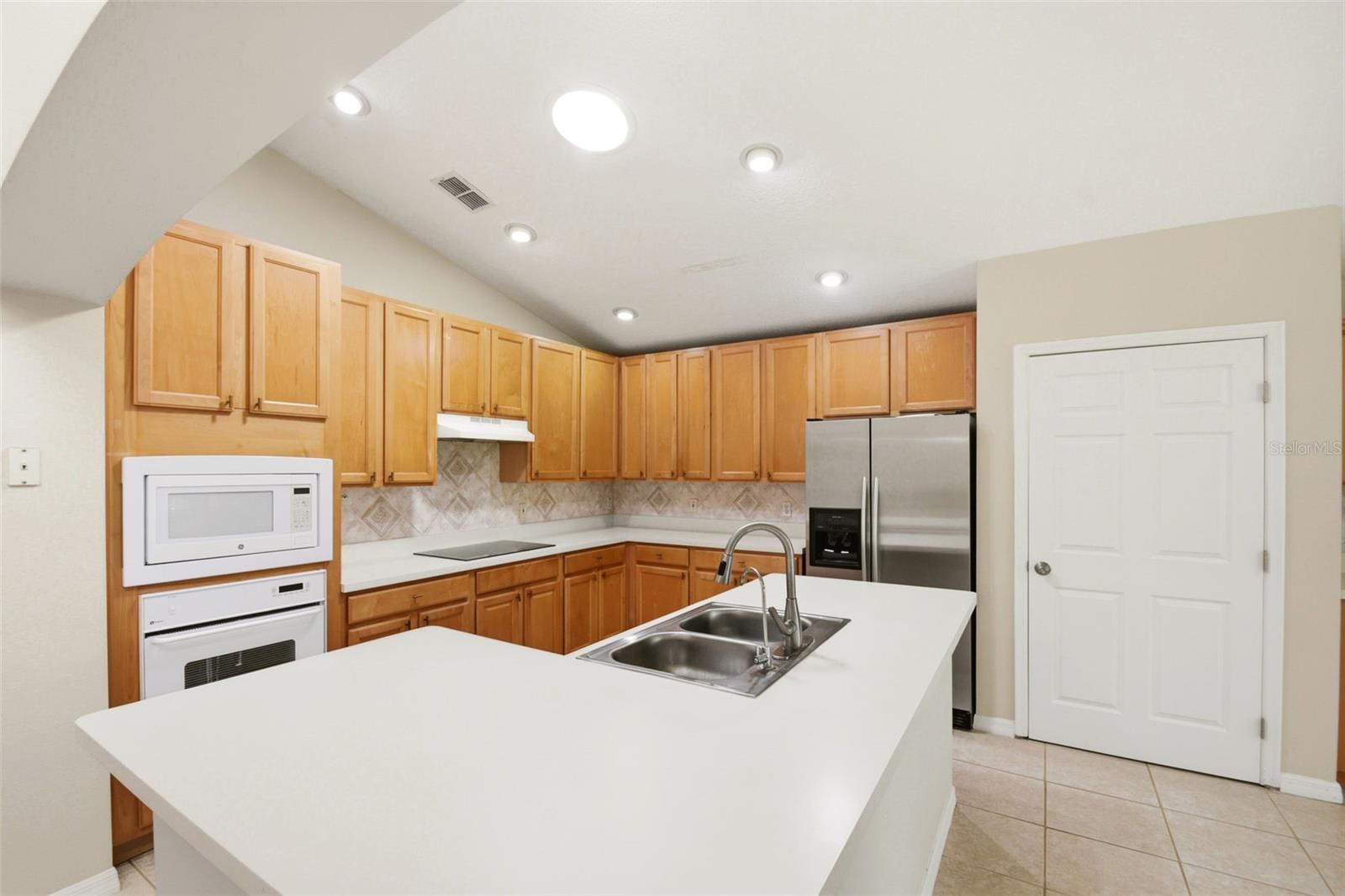 WHITESAND COVE - Residential
