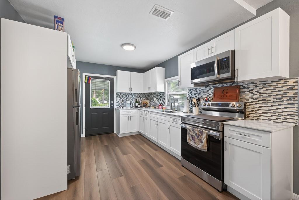 GIBSONTON ON THE BAY - Residential