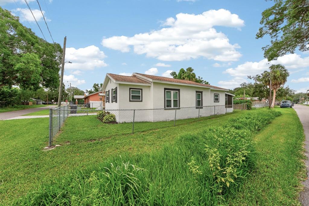 GIBSONTON ON THE BAY - Residential
