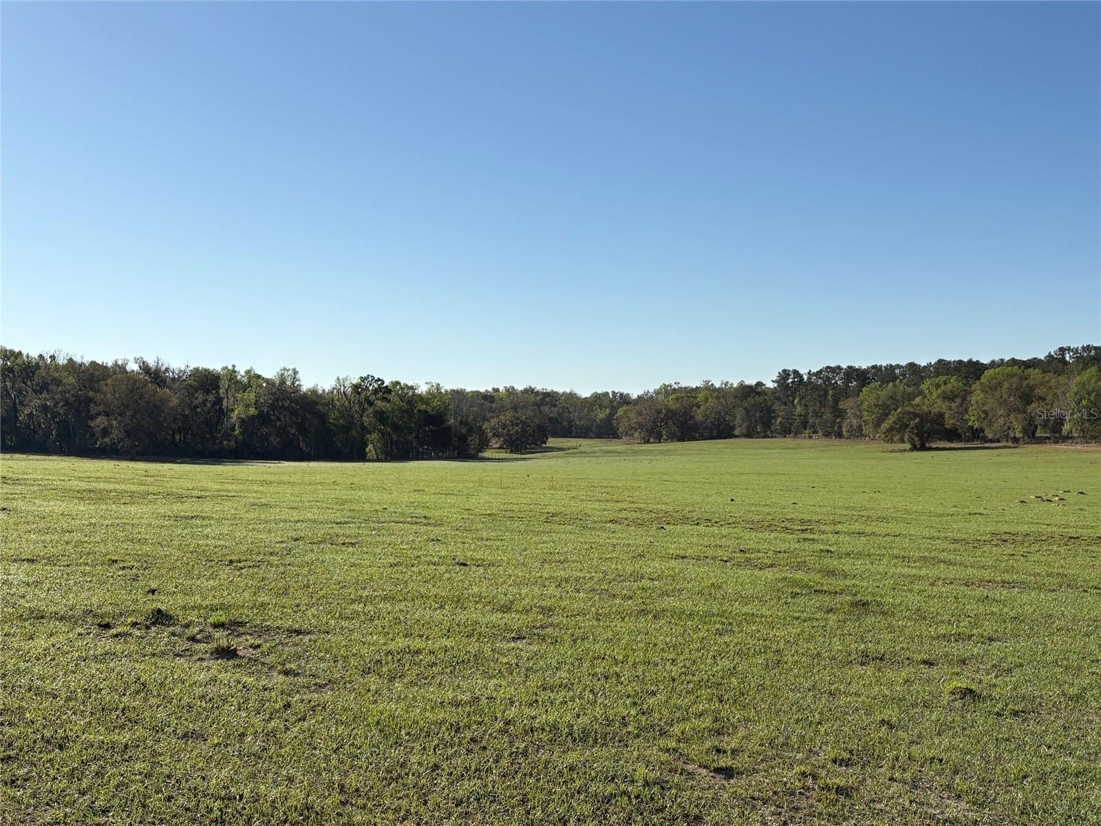 ACREAGE - Land