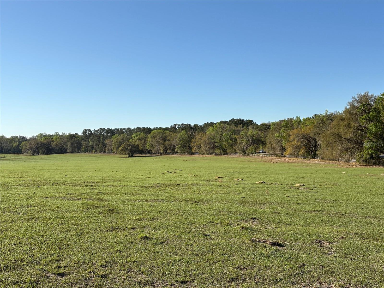 ACREAGE - Land