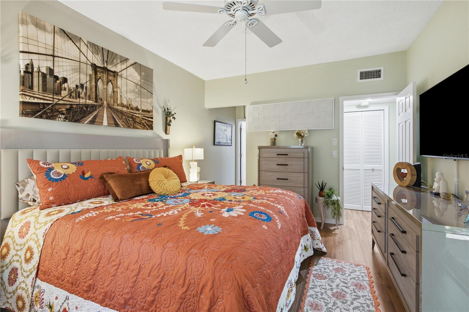 STEEPLECHASE PH - Residential
