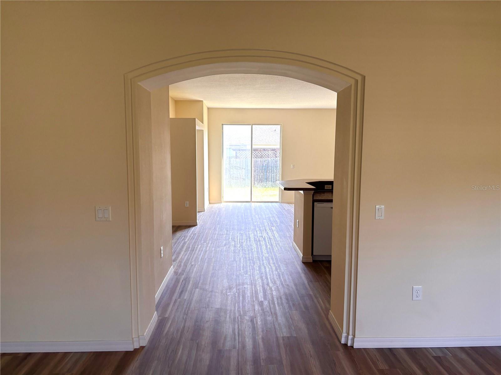 RAVEN GLEN UN 02 - Residential Lease