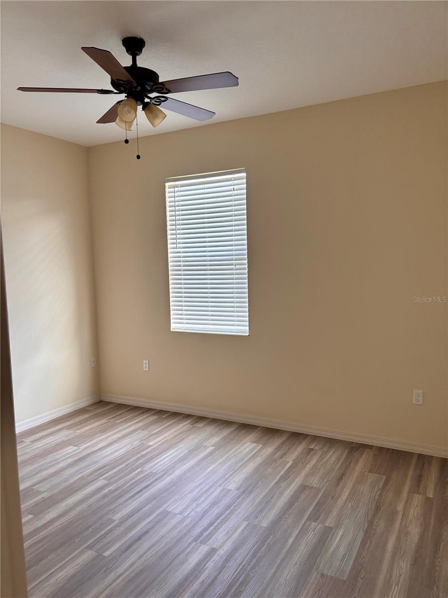 RAVEN GLEN UN 02 - Residential Lease