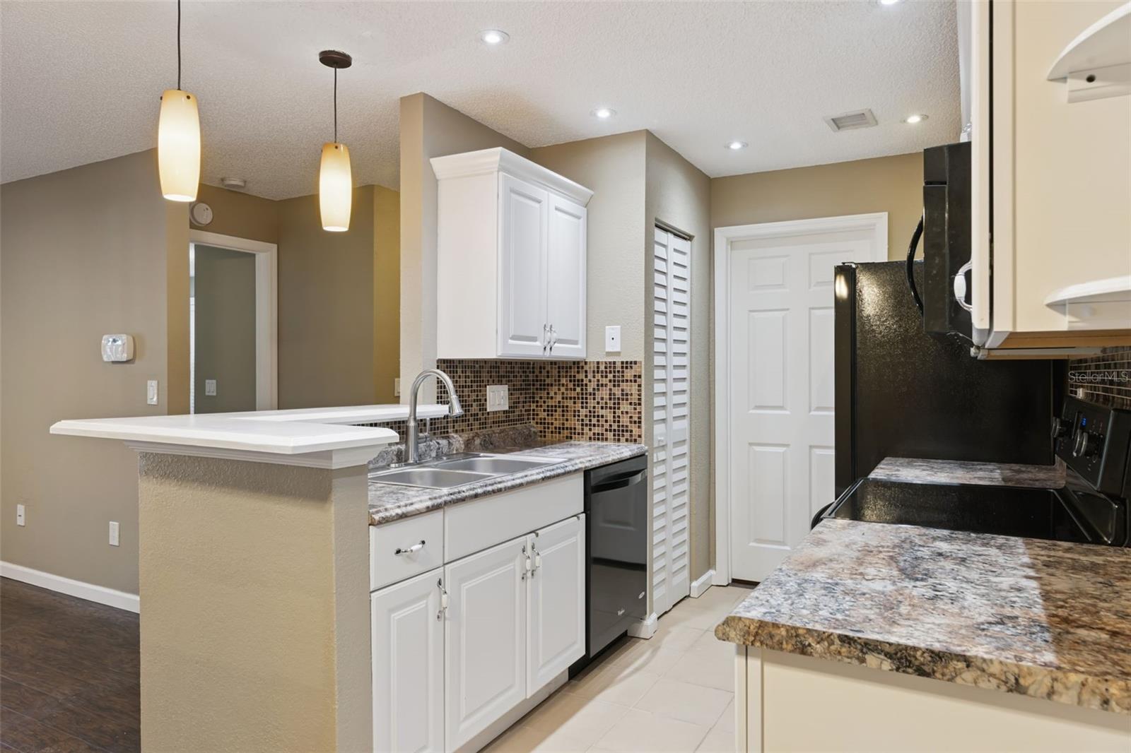 REGENCY PARK AT LAKE MARY A CONDO - Residential