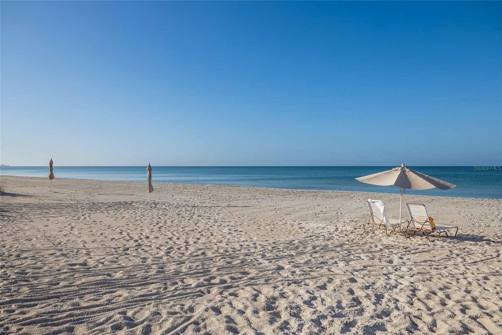 BEACHPLACE II - Residential
