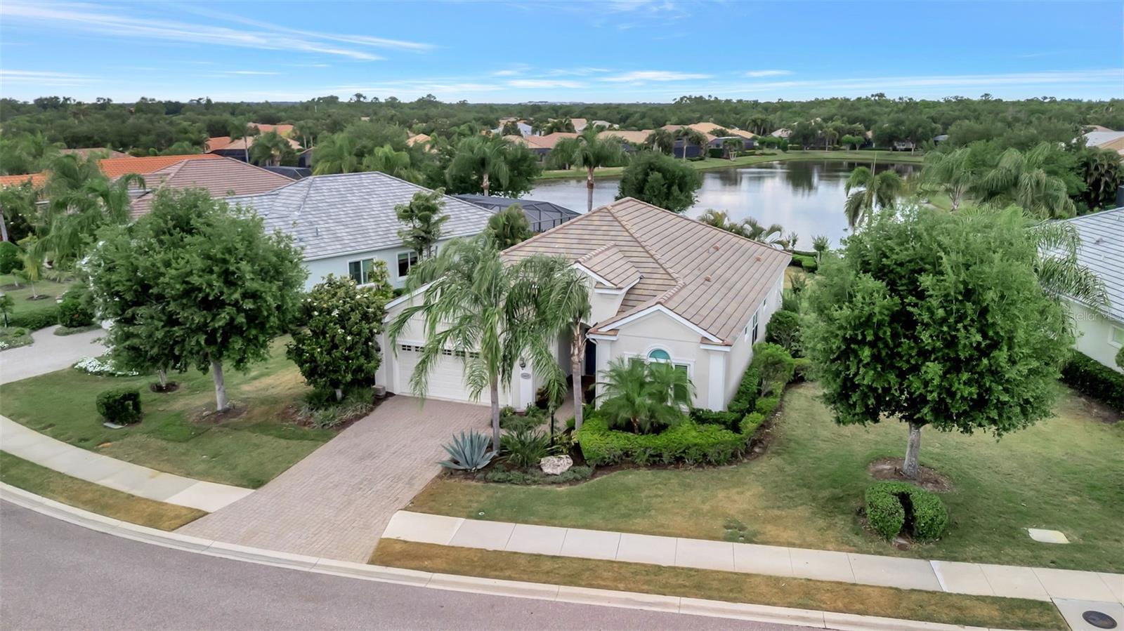 COUNTRY CLUB EAST AT LAKEWD RNCH QQ1 1 - Residential