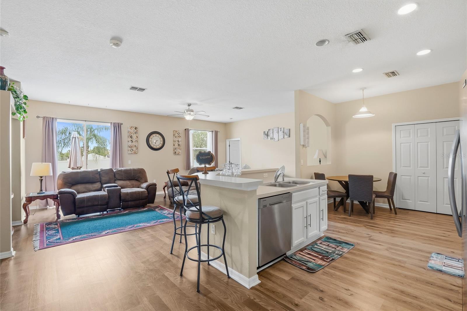 SPRING HILL - Residential