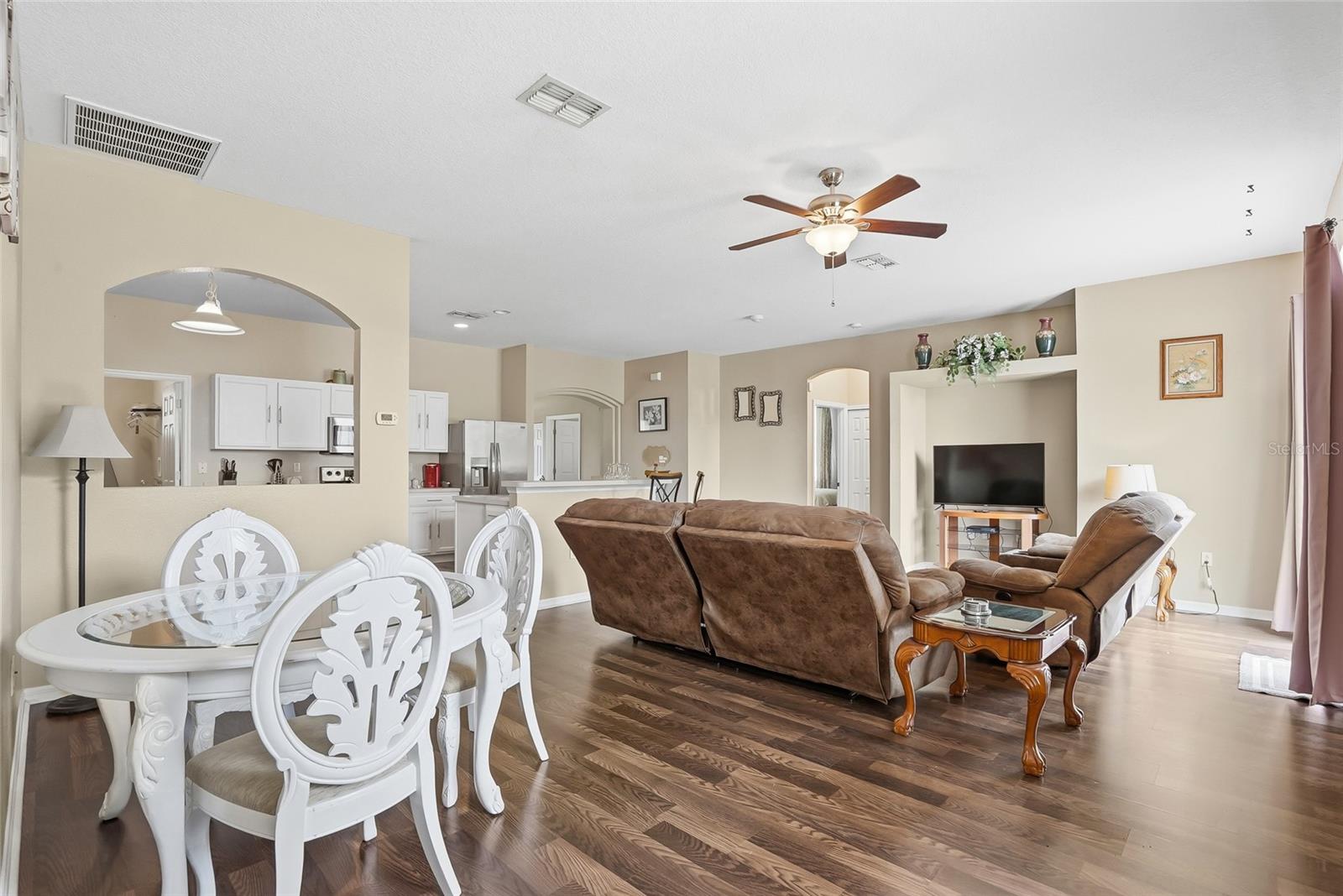 SPRING HILL - Residential