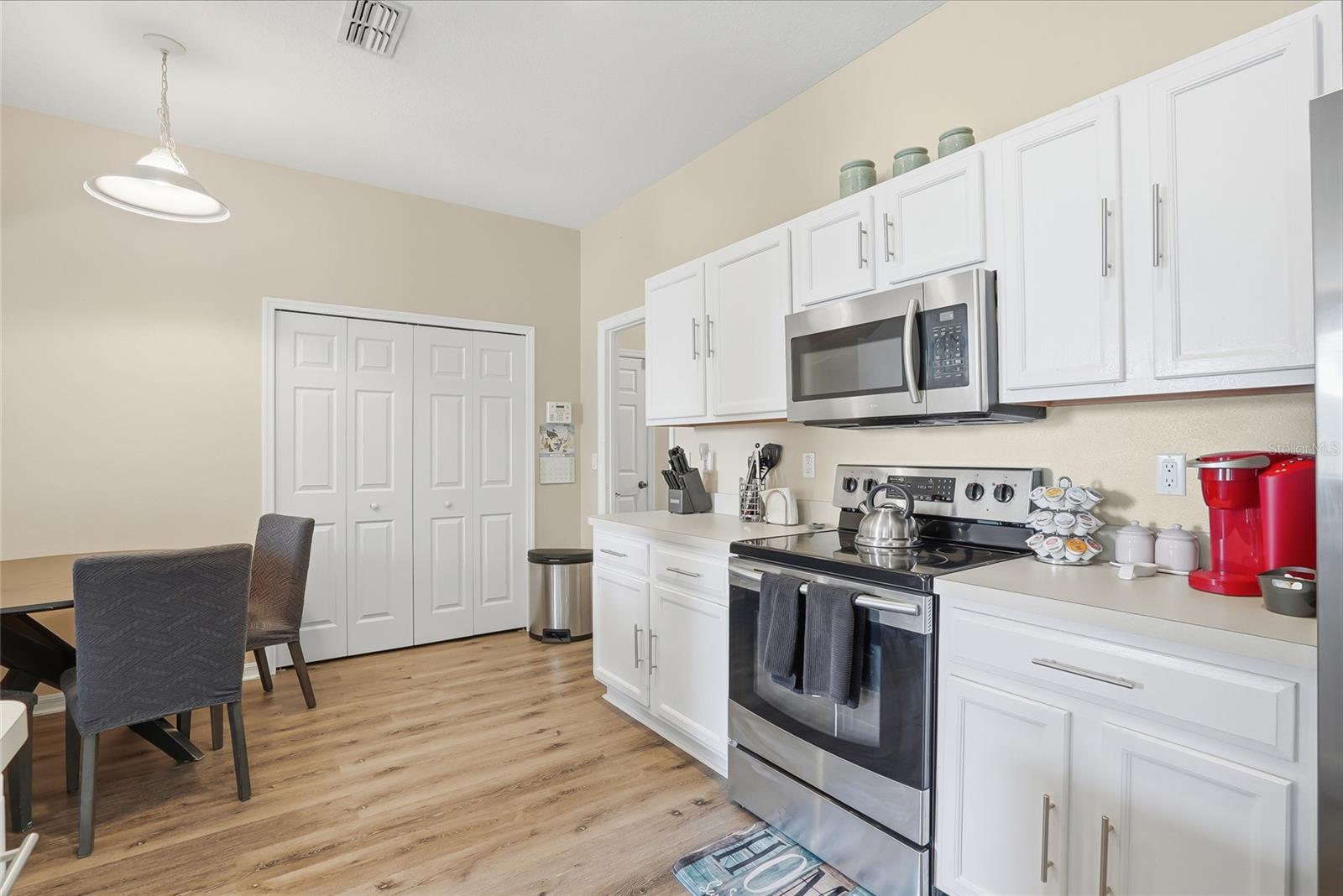 SPRING HILL - Residential