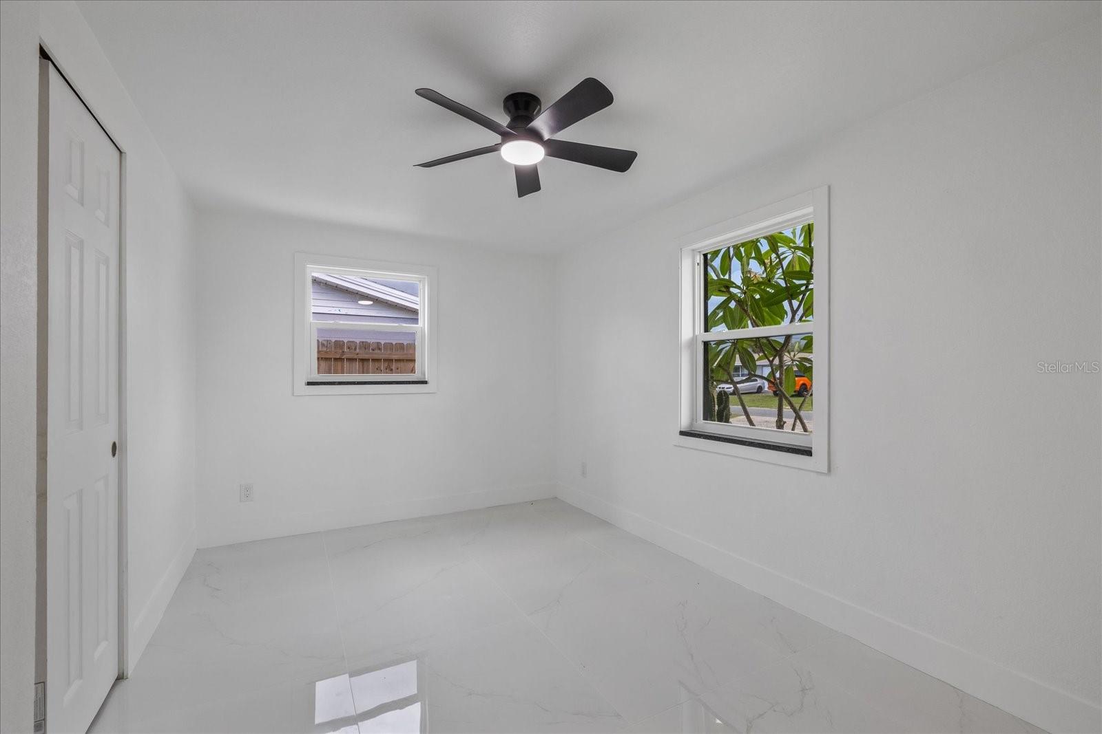 KNOLLWOOD VILLAGE - Residential