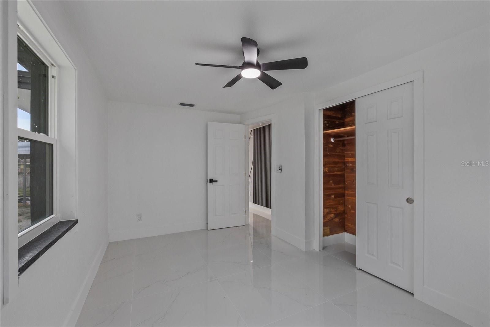 KNOLLWOOD VILLAGE - Residential