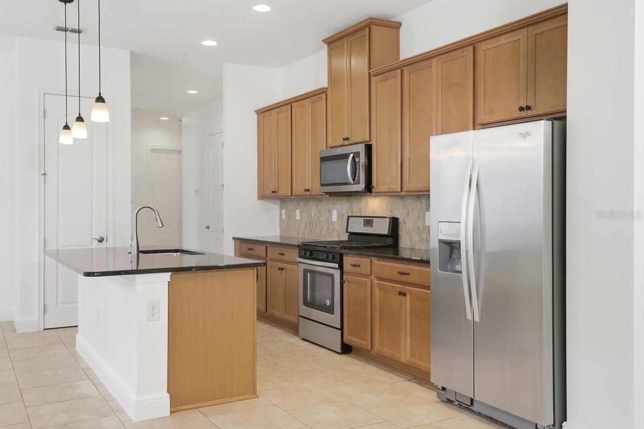 NORTHWEST LAKESIDE GROVES PH 1 - Residential