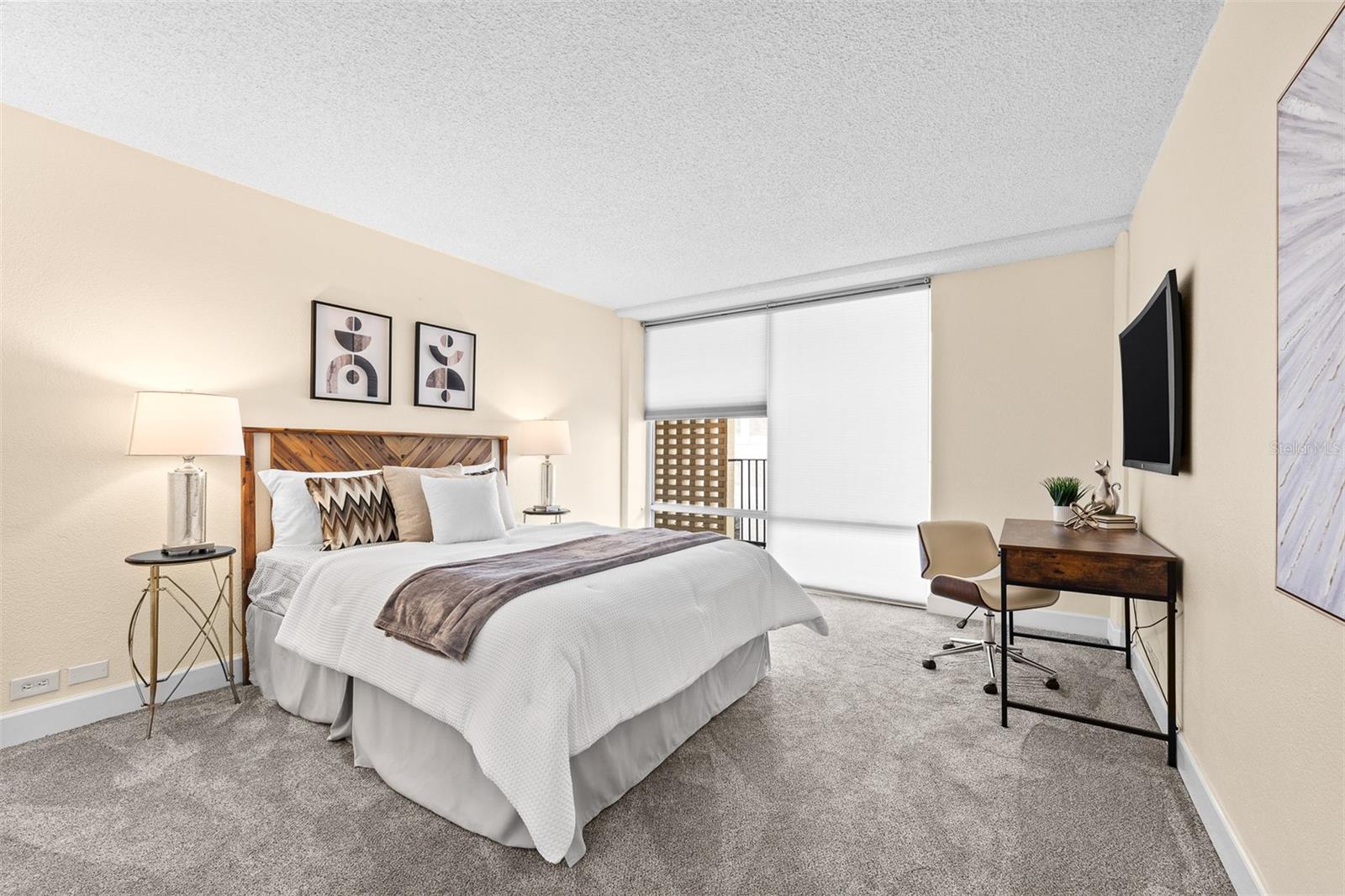 METROPOLITAN/LK EOLA - Residential
