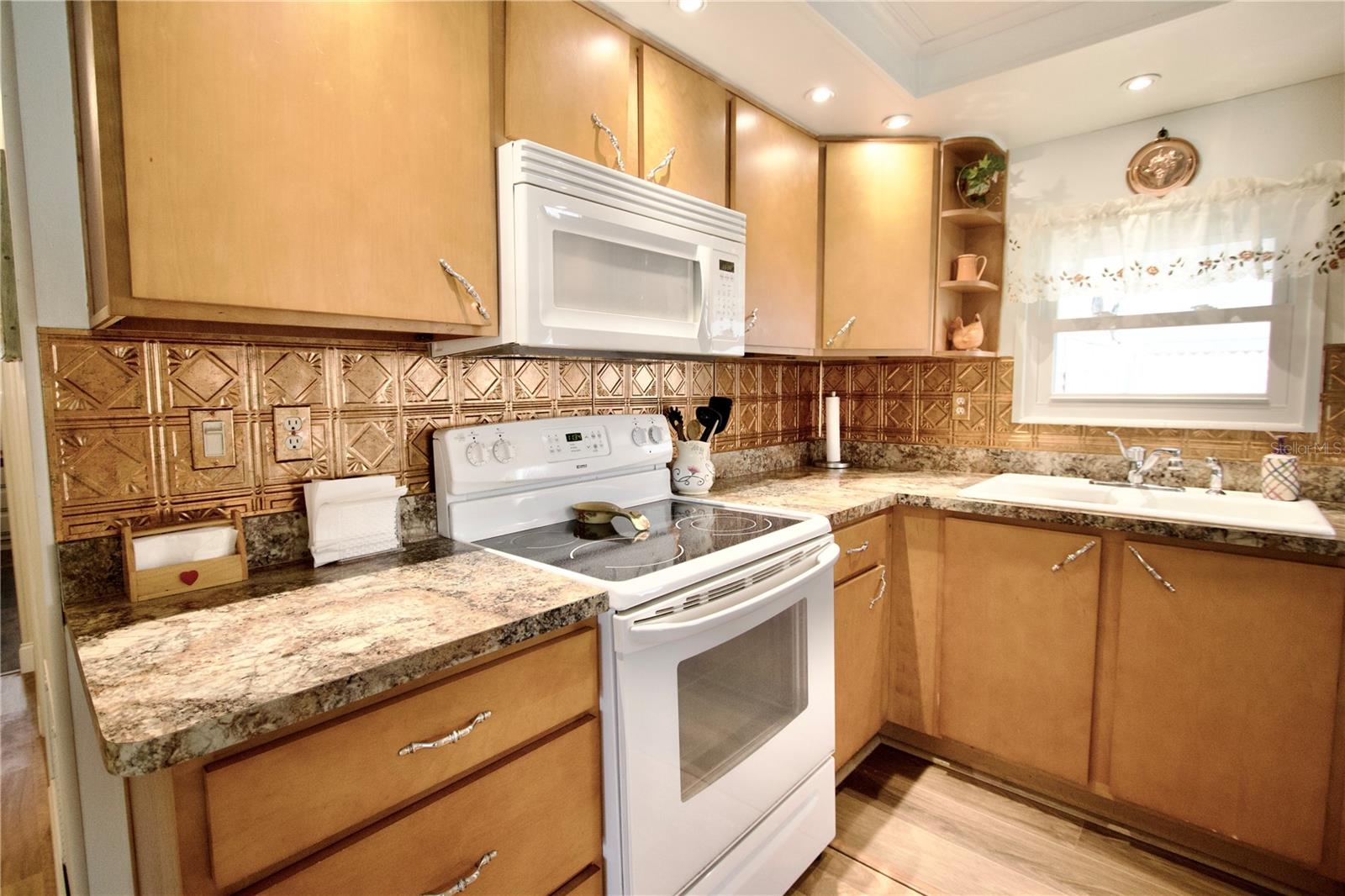 LAKE CONLEY MOBILE HO ME PARK CO - Residential