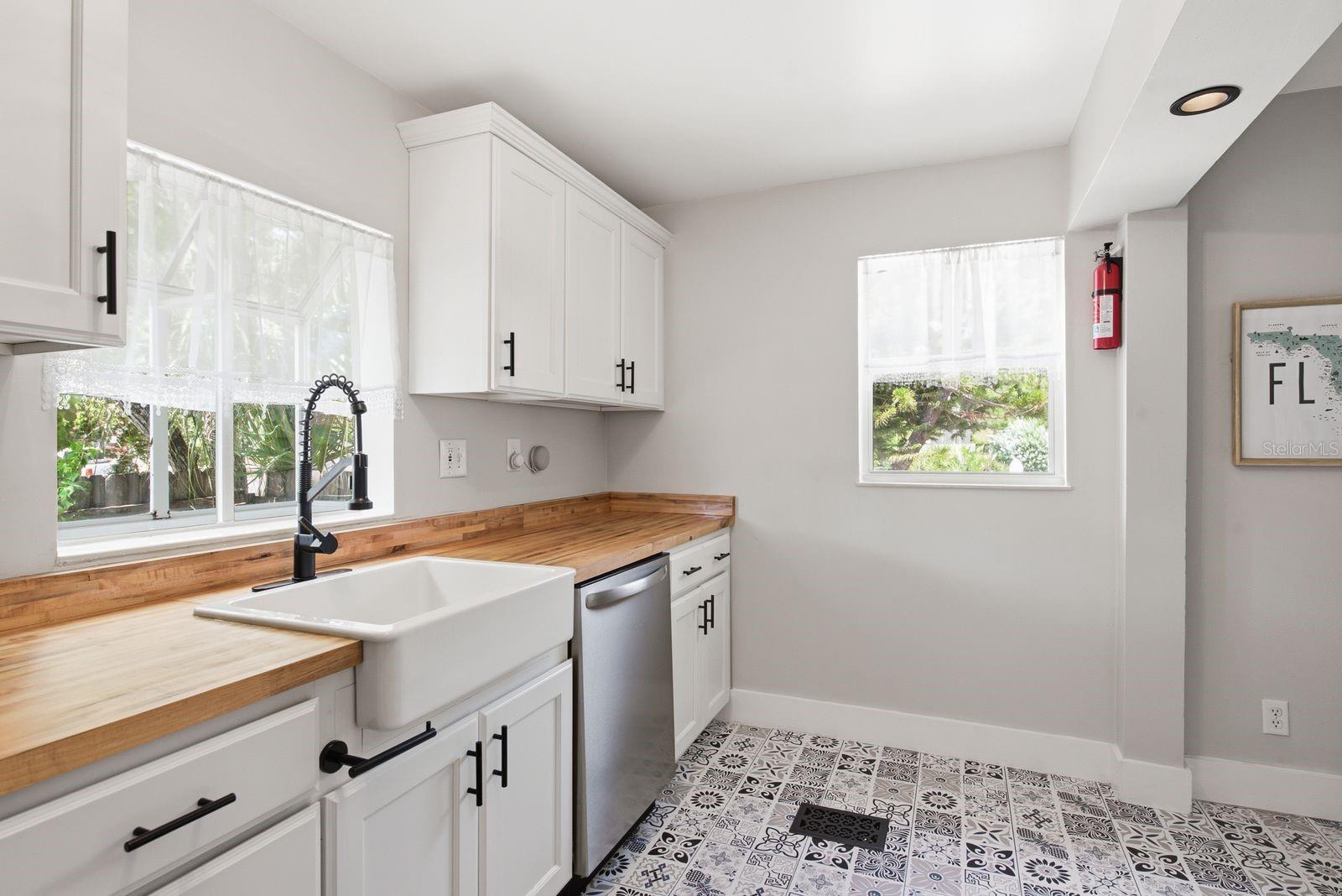 BOARDMAN & GOETZ OF DAVISTA - Residential