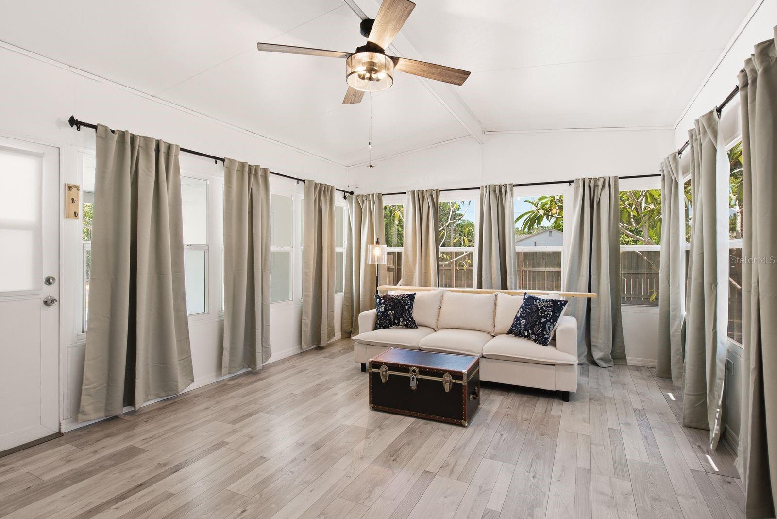 BOARDMAN & GOETZ OF DAVISTA - Residential