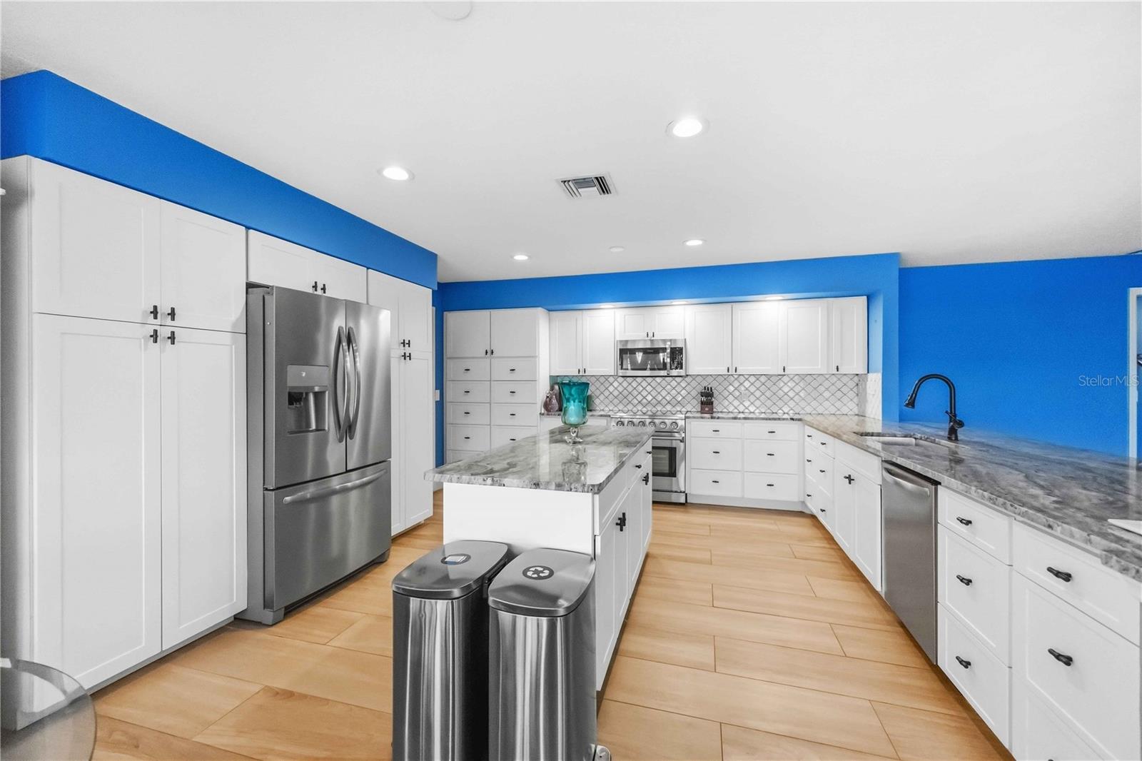 PUNTA GORDA ISLES SEC 15 - Residential
