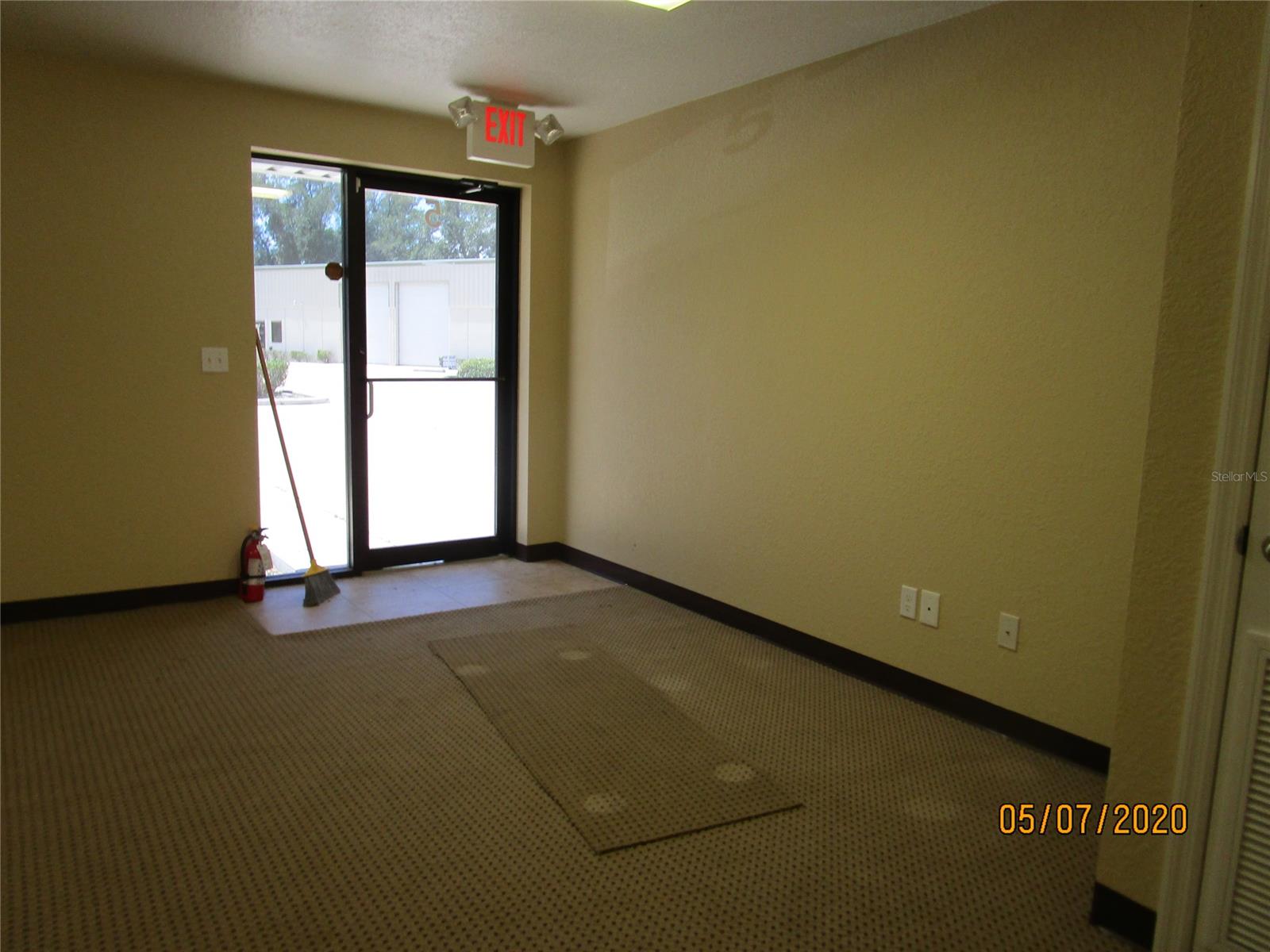 Park Center 02 - Commercial Sale
