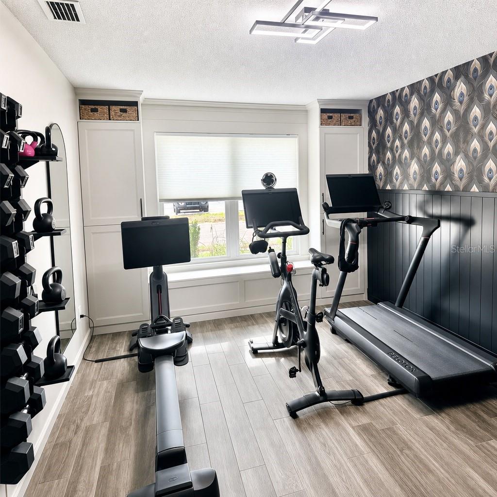 TAVARES GOLDEN PALMS SUB - Residential