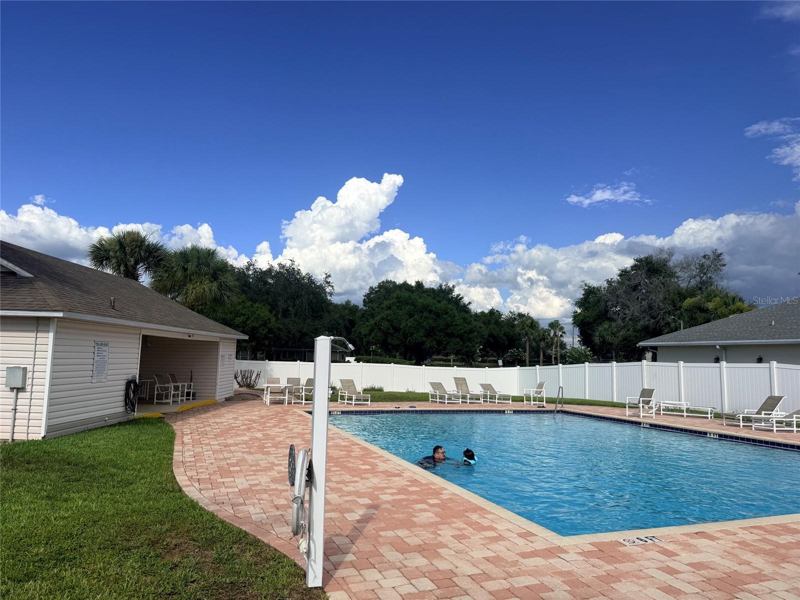 TAVARES GOLDEN PALMS SUB - Residential