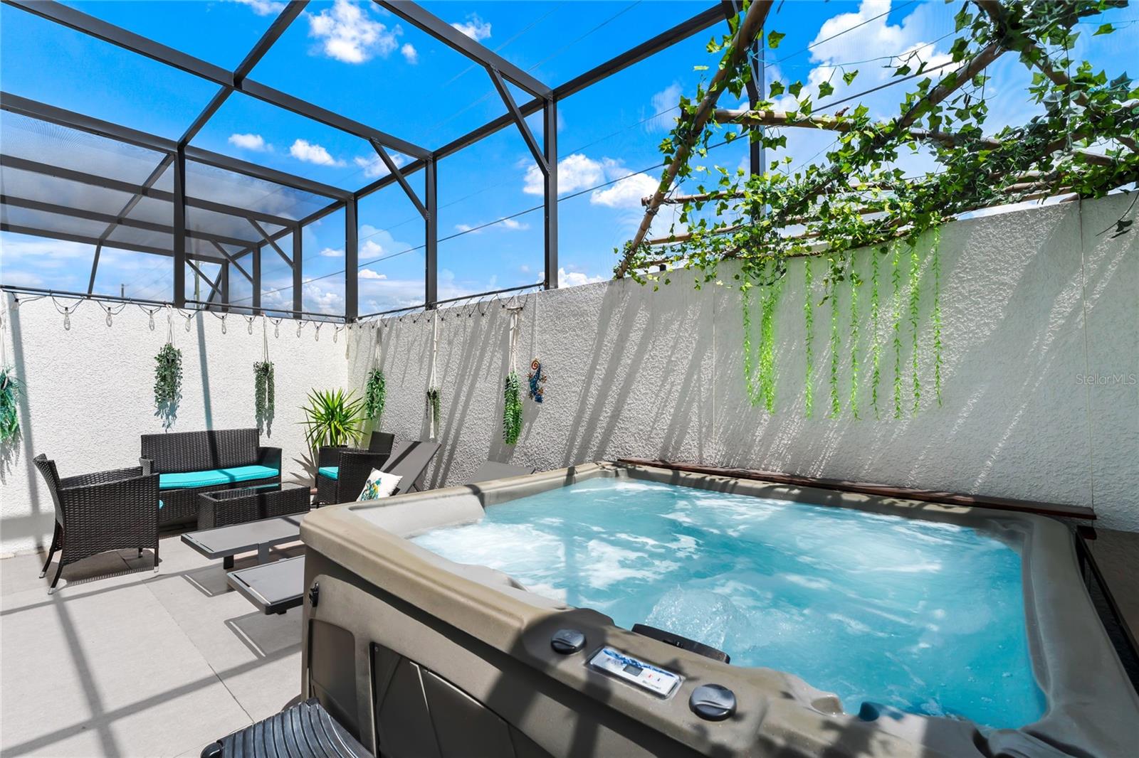 THE AZUR RESORT - Residential