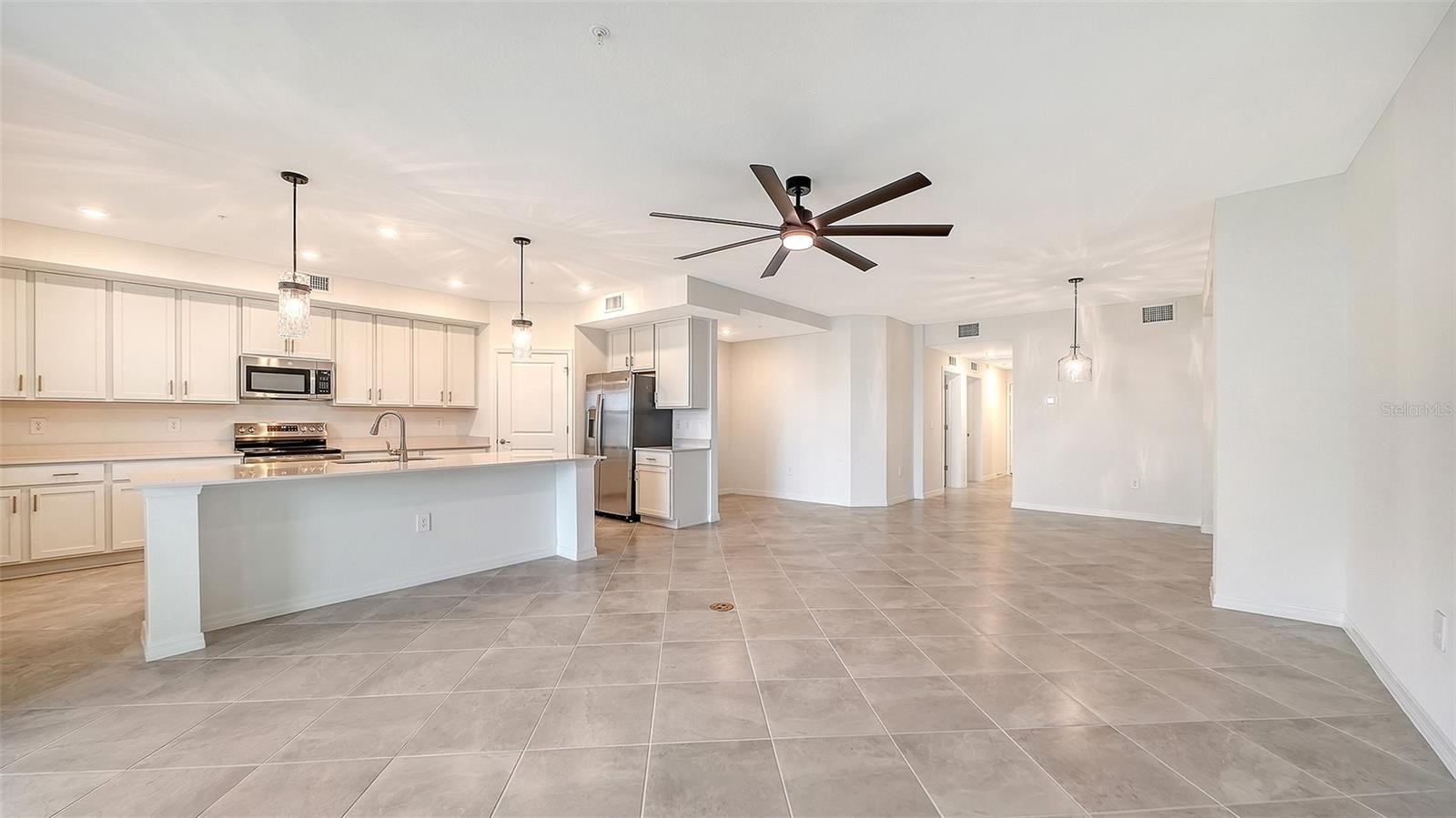 3185 LEGENDS BAY - Residential