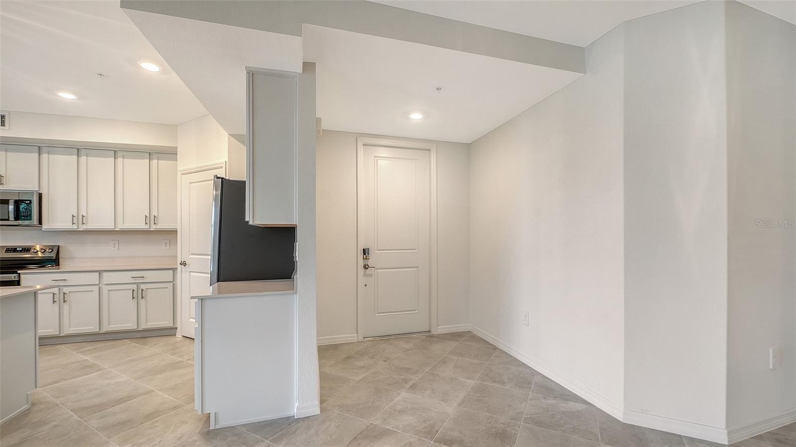 3185 LEGENDS BAY - Residential