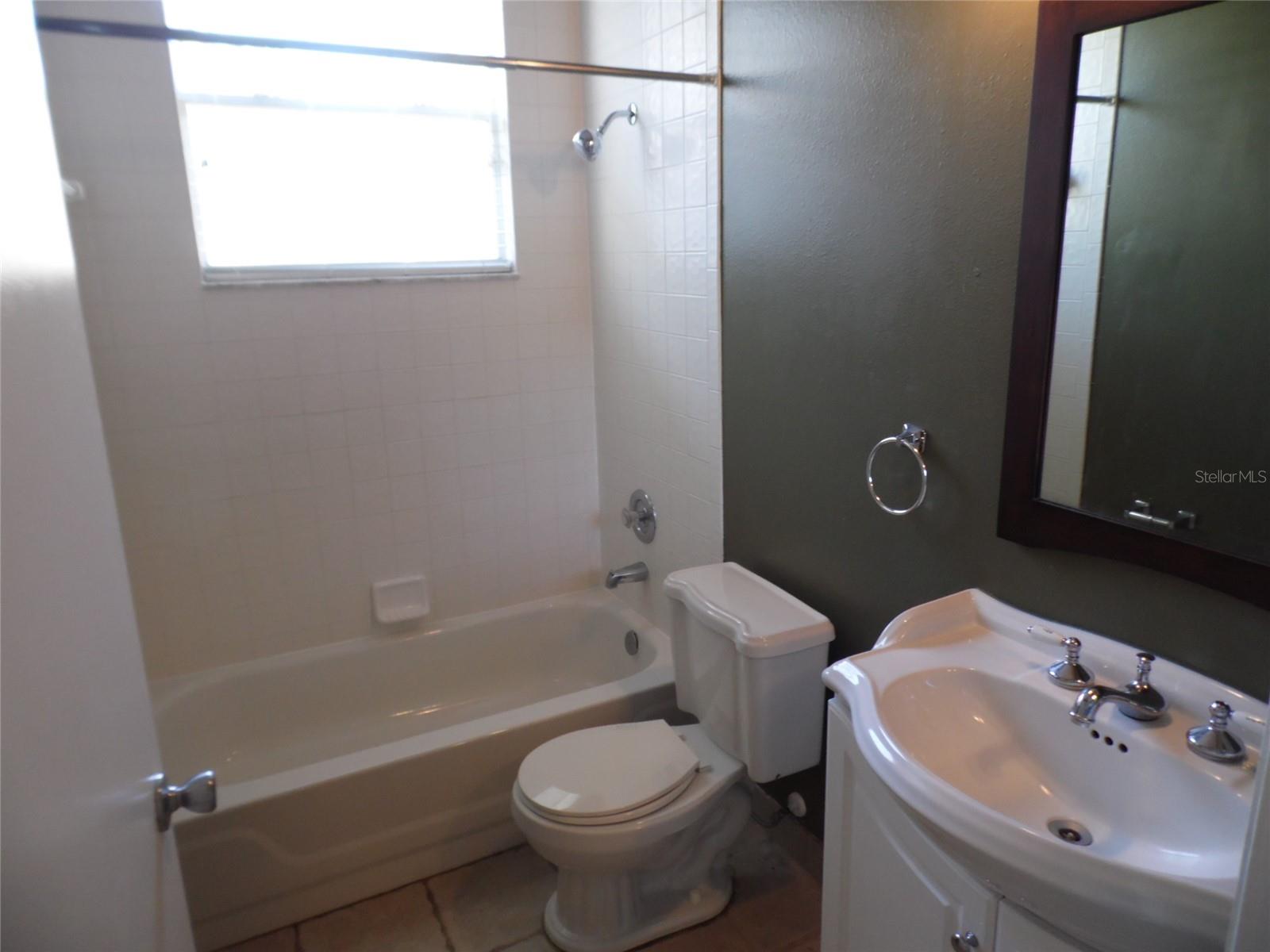 ANDOVER LAKES PH 02A - Residential Lease