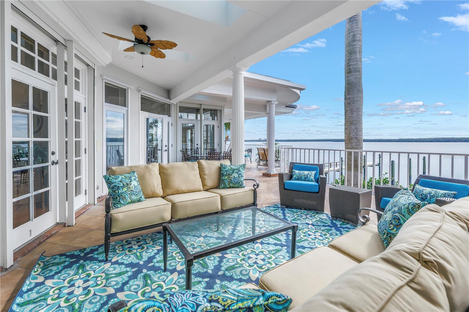 BAYWAY ISLES UNIT 02 - Residential