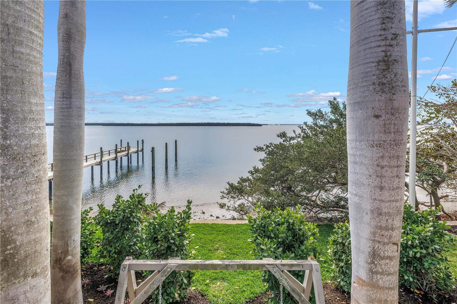 BAYWAY ISLES UNIT 02 - Residential