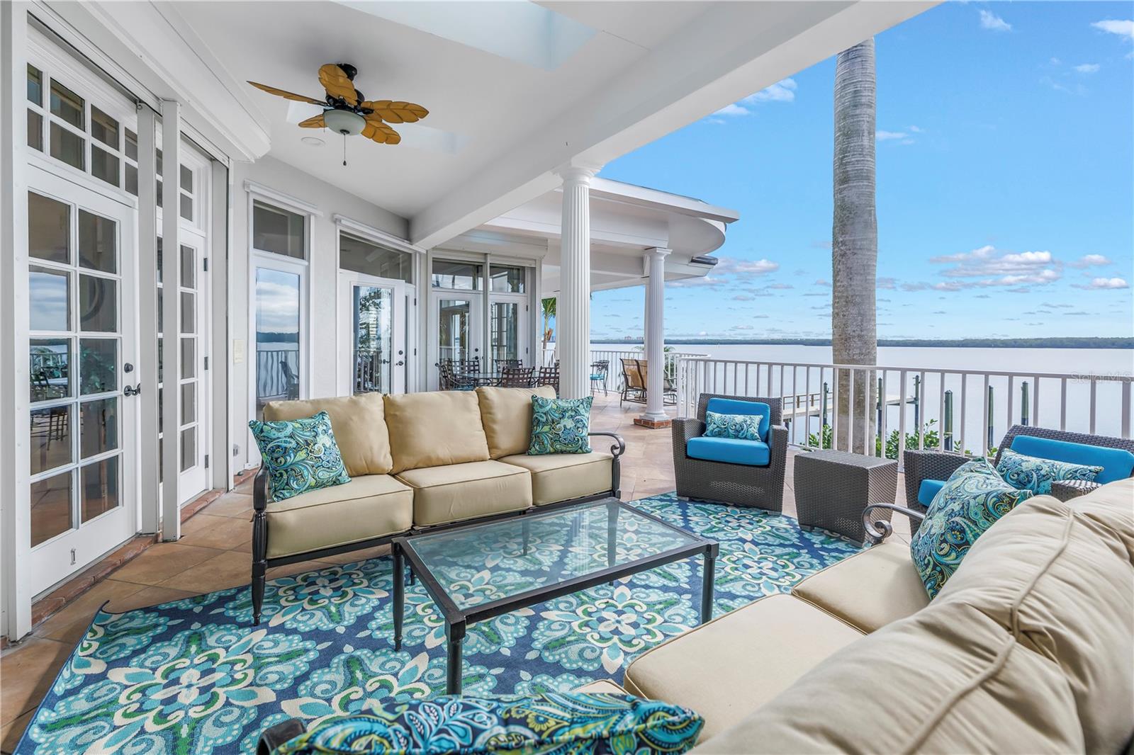 BAYWAY ISLES UNIT 02 - Residential