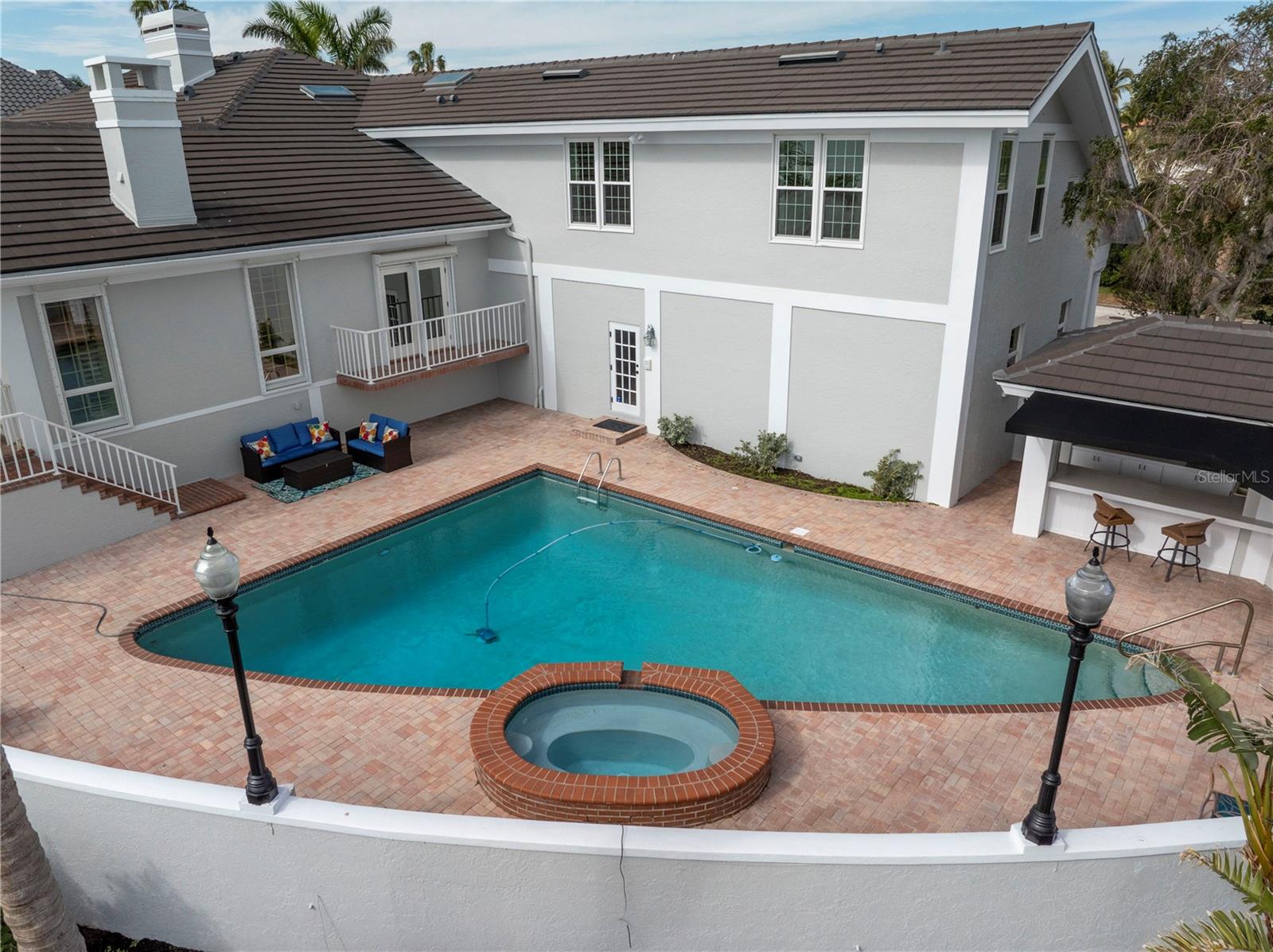 BAYWAY ISLES UNIT 02 - Residential