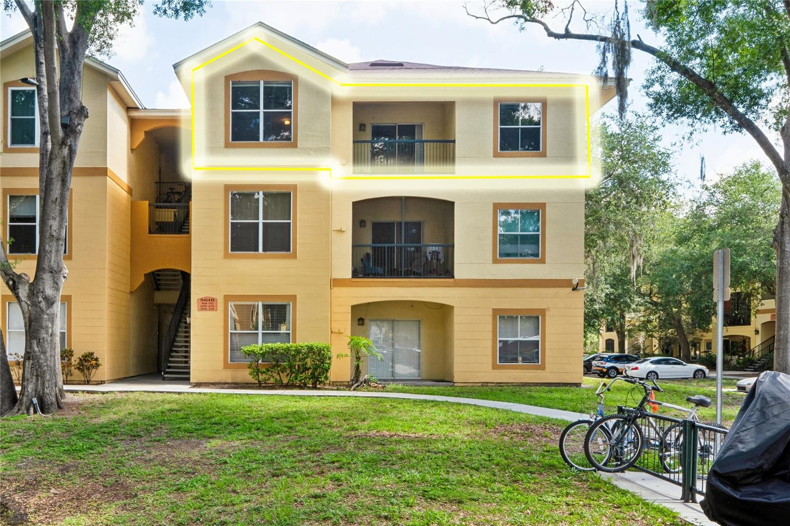 THE PINNACLE AT CARROLLWOOD A - Residential