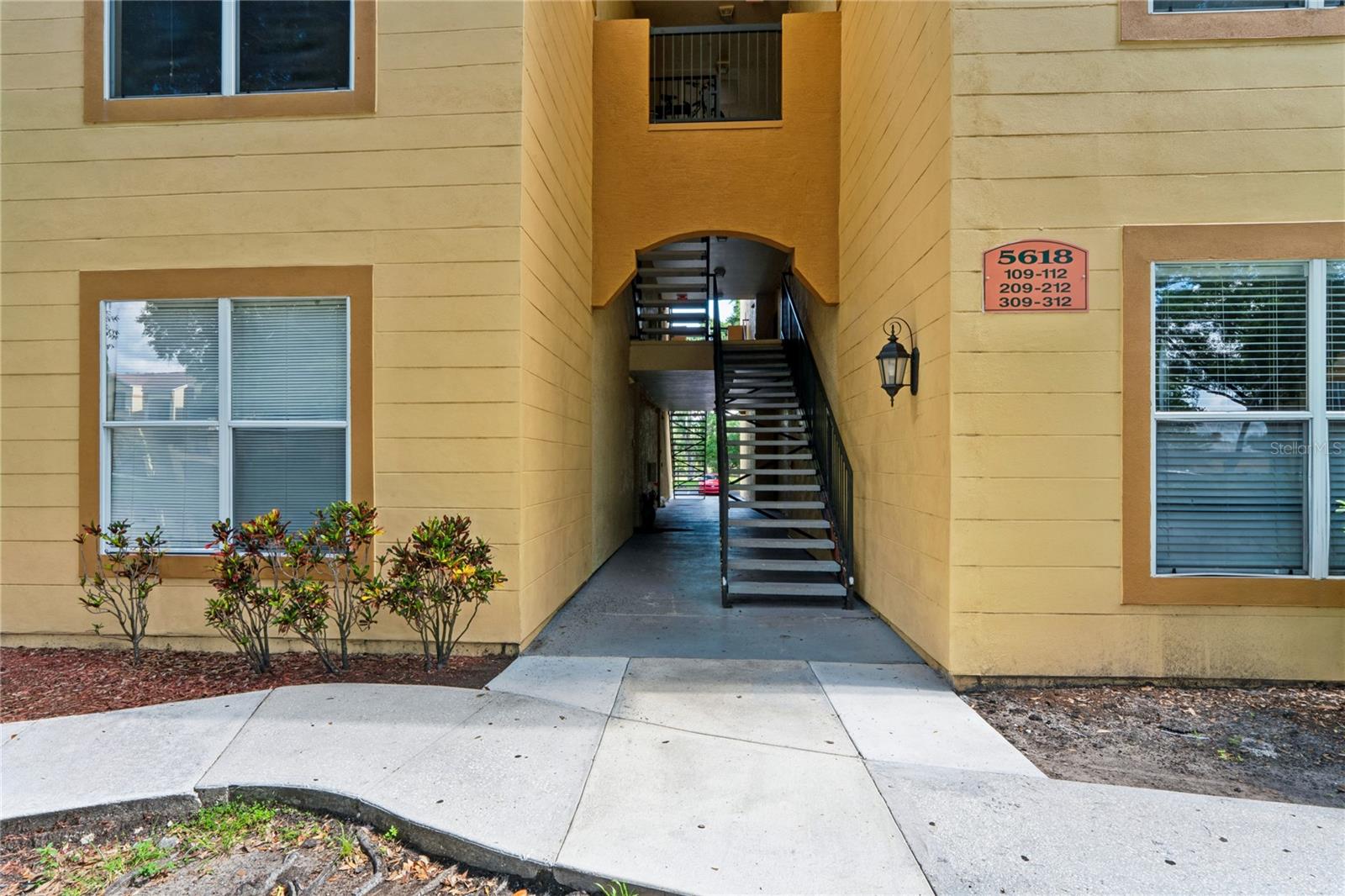 THE PINNACLE AT CARROLLWOOD A - Residential
