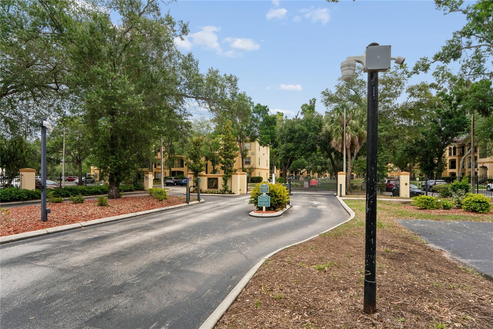 THE PINNACLE AT CARROLLWOOD A - Residential