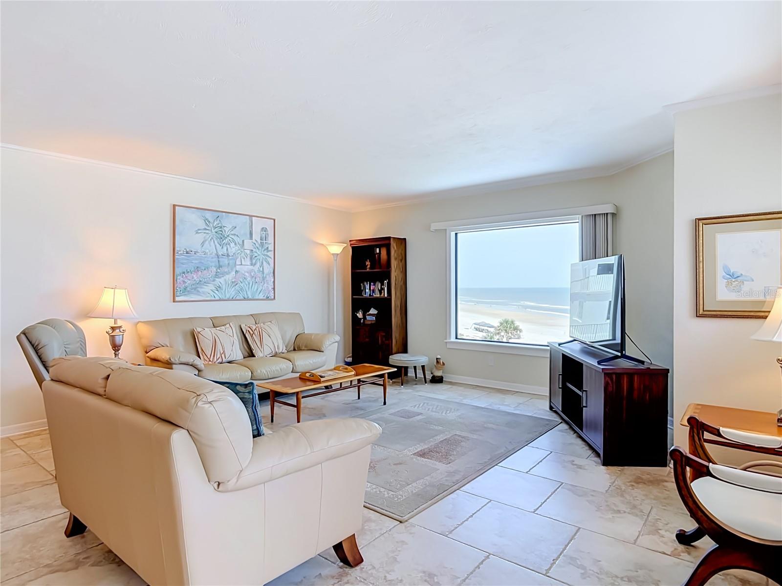 SEASCAPE TOWERS CONDO PH 01 - Residential