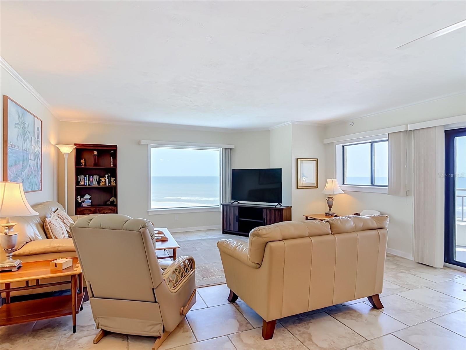 SEASCAPE TOWERS CONDO PH 01 - Residential