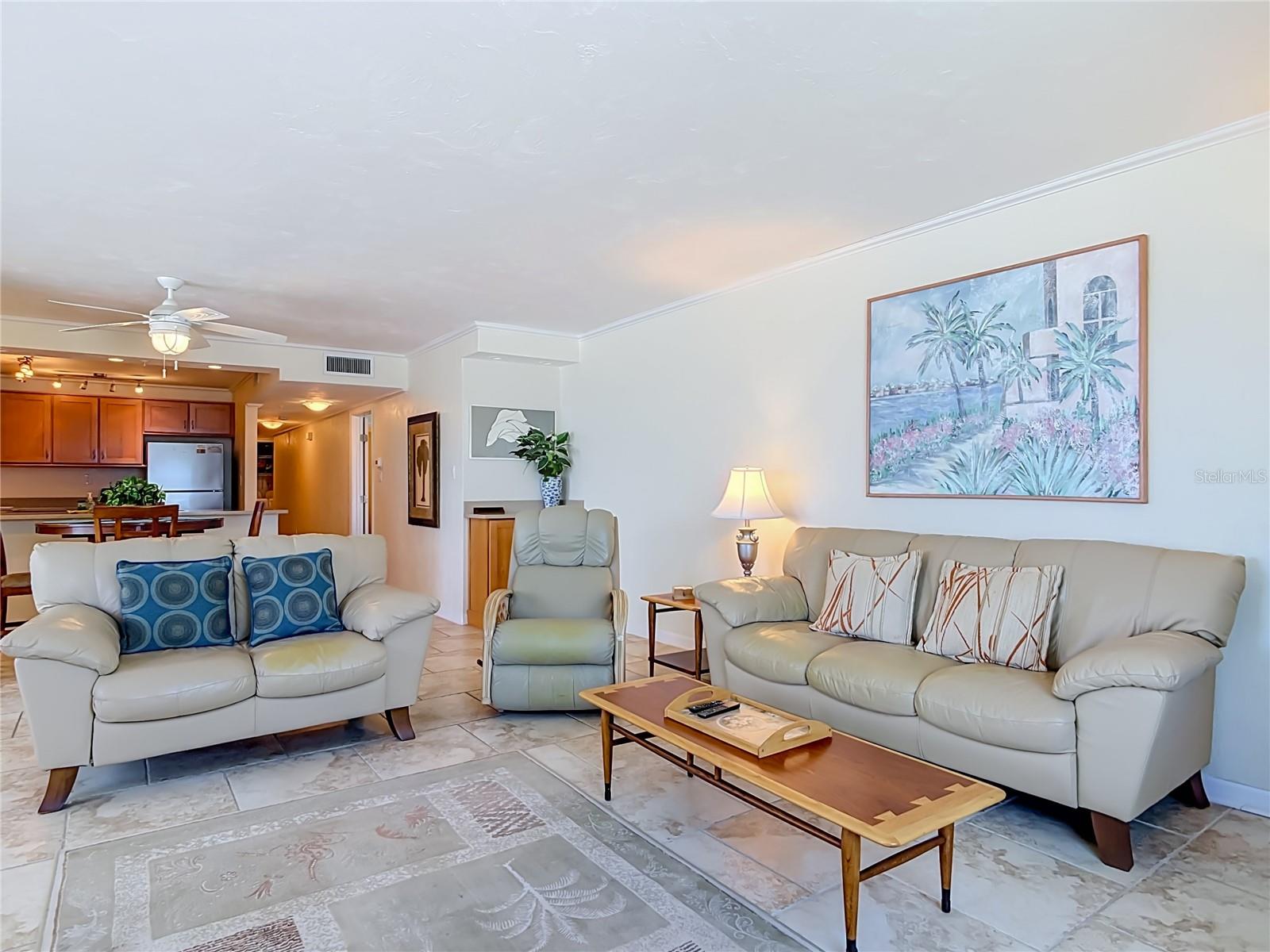 SEASCAPE TOWERS CONDO PH 01 - Residential