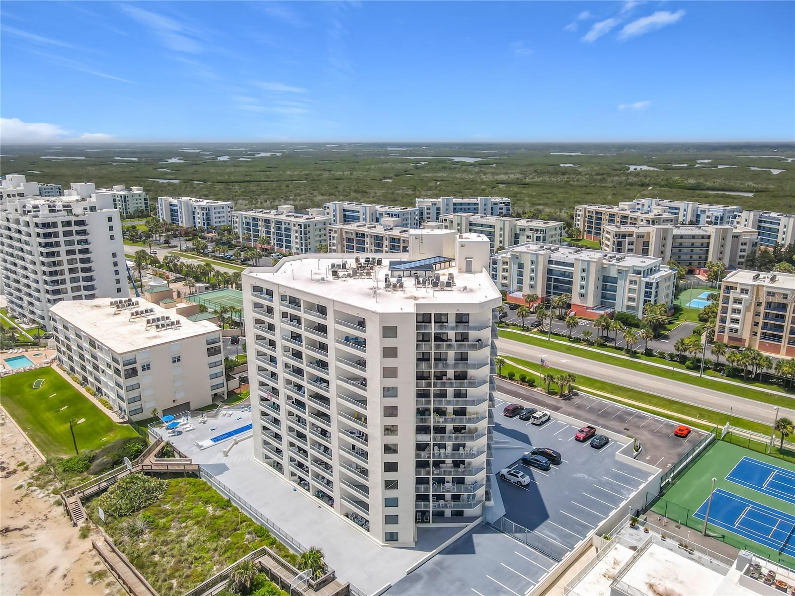 SEASCAPE TOWERS CONDO PH 01 - Residential