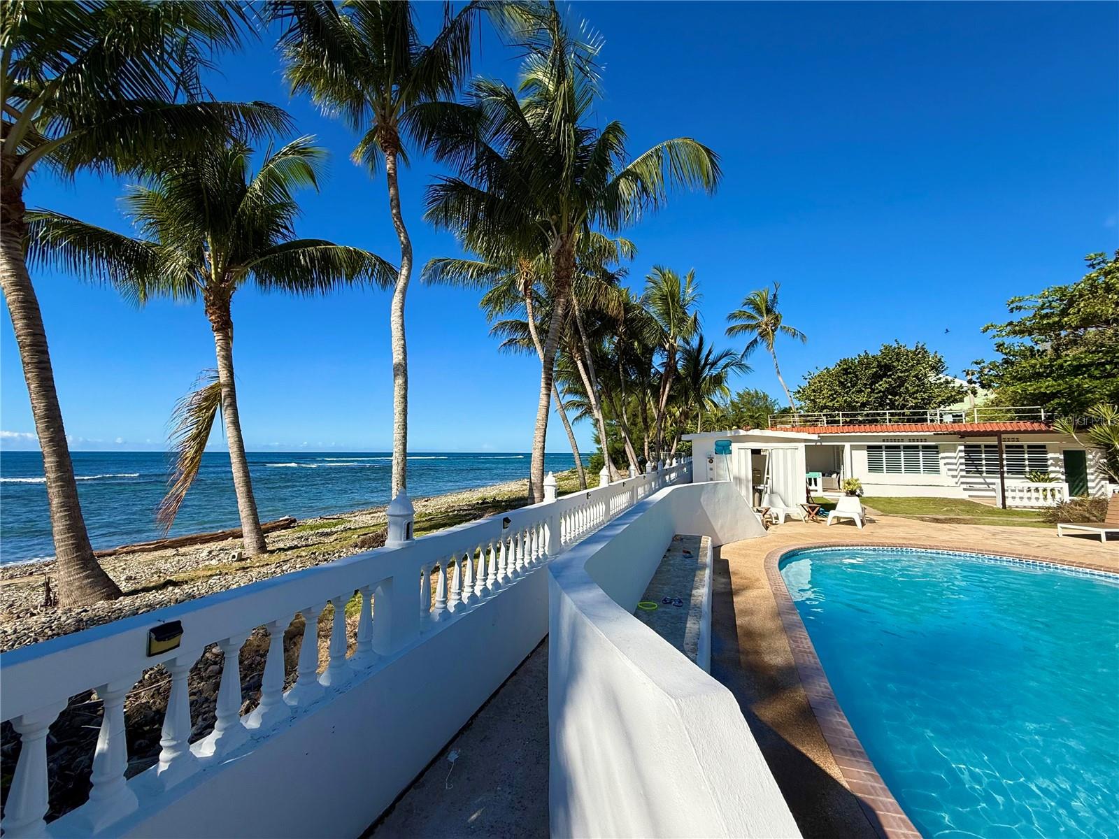 BEACH FRONT GUEST HOUSE - Residential