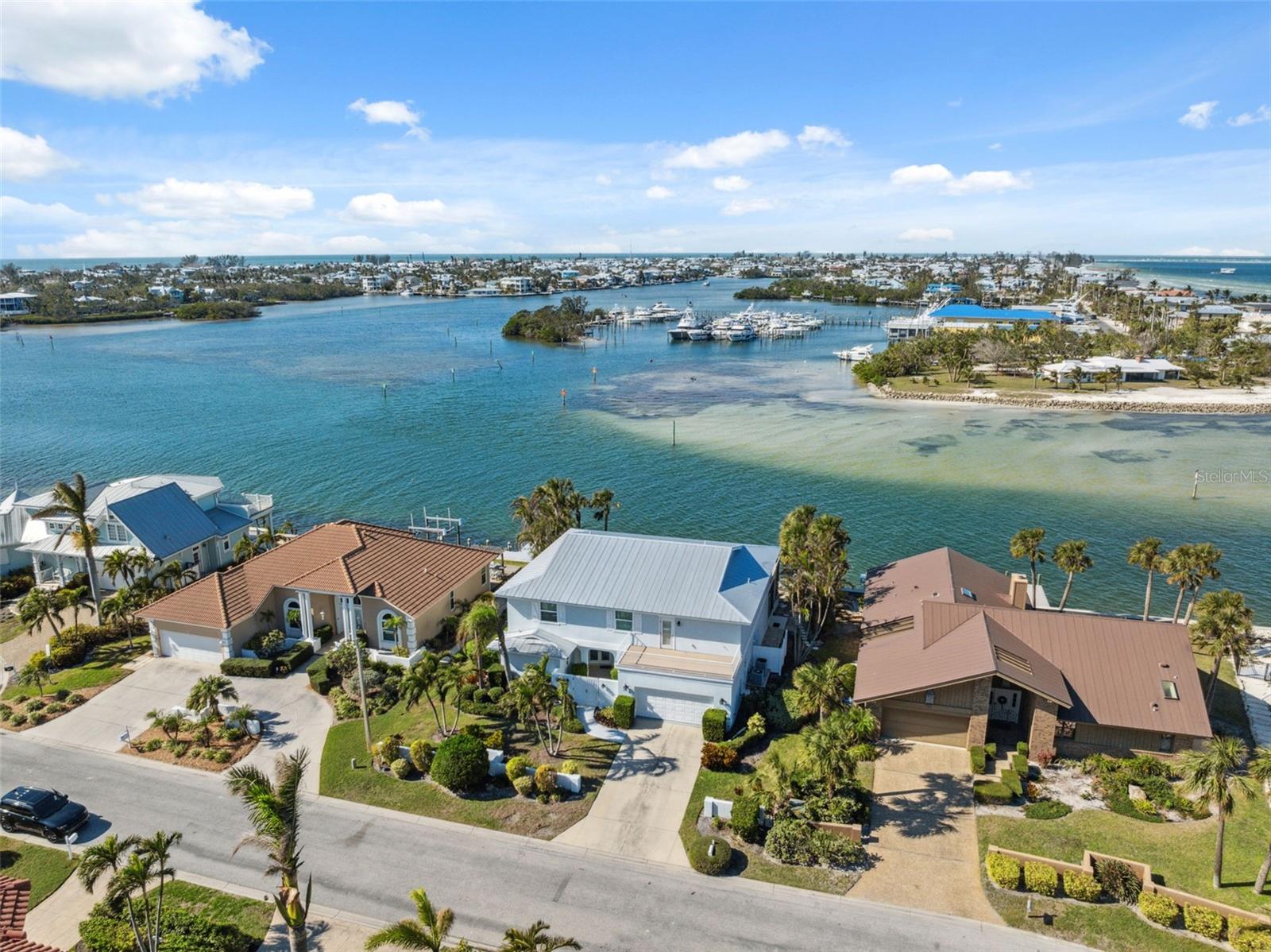 NORTH POINT HARBOUR UNIT THREE - Residential